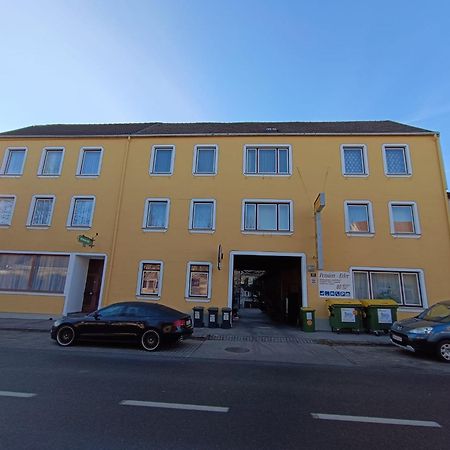 Pension Eder Bruck an der Leitha Exteriör bild